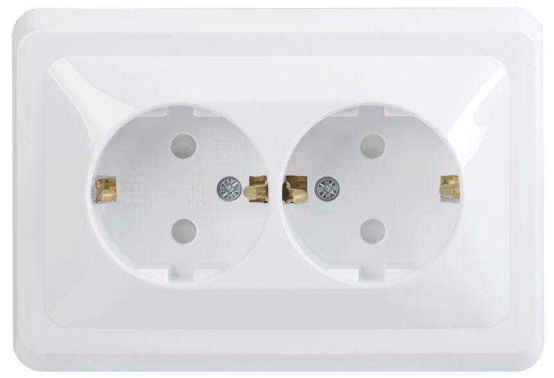 Розетка 2-м СП Вега РСш12-3-ВБ с заземл. контактом и защ. штор 16А бел. GENERICA ERV24-K01-16-DM