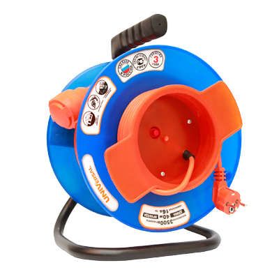 Удлинитель на катушке 1х40м с заземл. 10А IP54 У10-027 ПВС 3х1 термозащита с защ. крышкой UNIVersal 1678